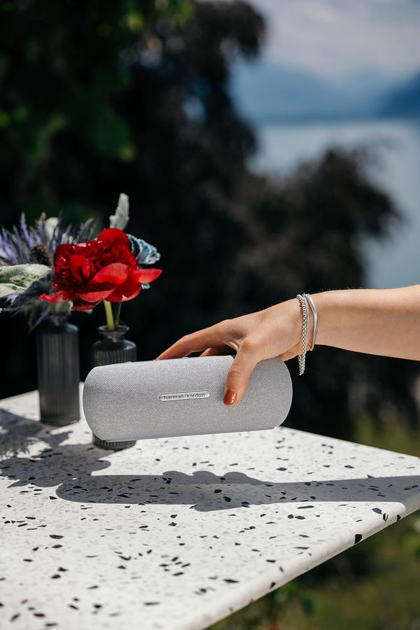 Harman Kardon Luna Portable Bluetooth Speaker, Waterproof Design, Up to 12hr Battery Life