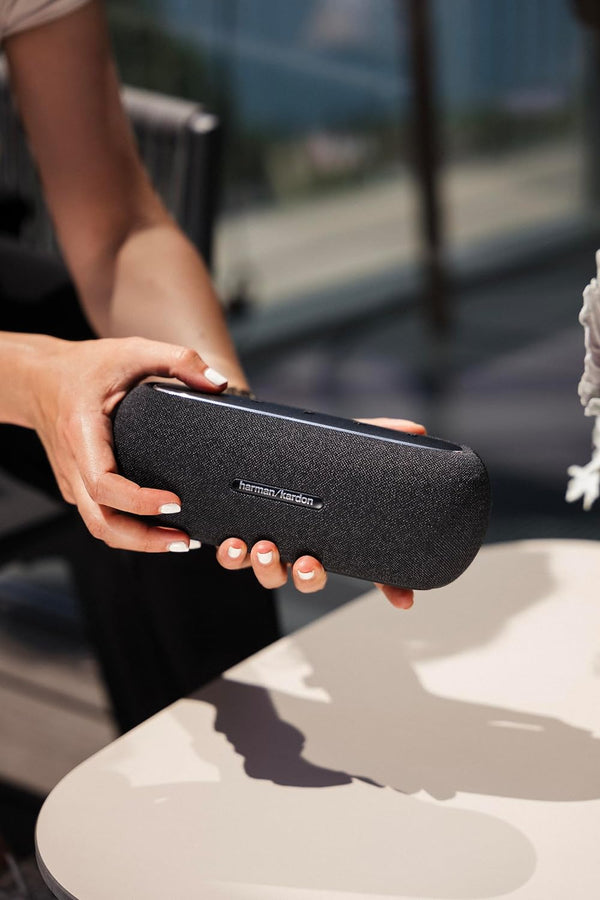 Harman Kardon Luna Portable Bluetooth Speaker, Waterproof Design, Up to 12hr Battery Life