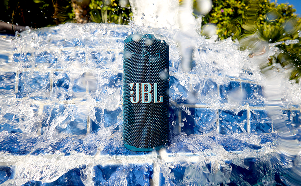JBL Grip Compact Bluetooth Speaker | Pro Sound with AI Sound Boost, IP68 Waterproof
